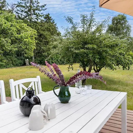 Semesterbostad Beautiful In Aakirkeby With Wifi *